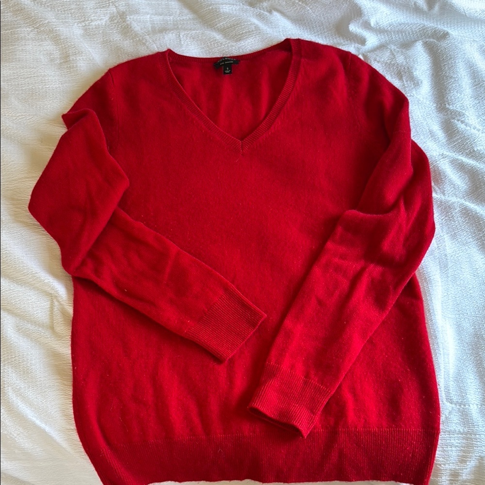 V-Neck Red Cashmere Sweater